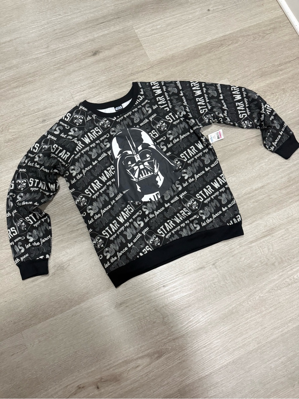 Star Wars Darth Vader Juniors Black & Gray Sweatshirt Size L 11-13 NWT